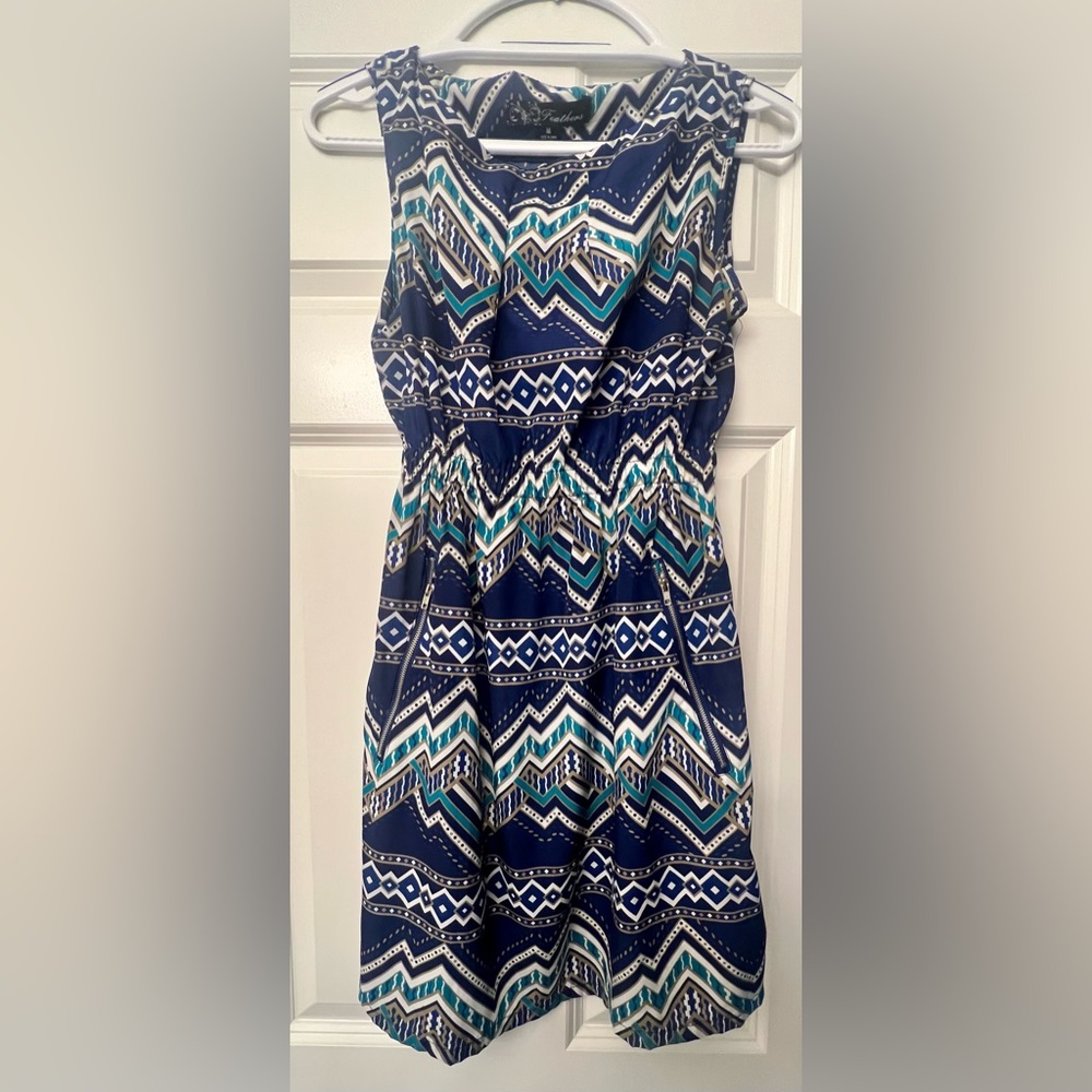 Feathers size M Dress Pockets Light Short Summer Fit And Flare Unique Cute